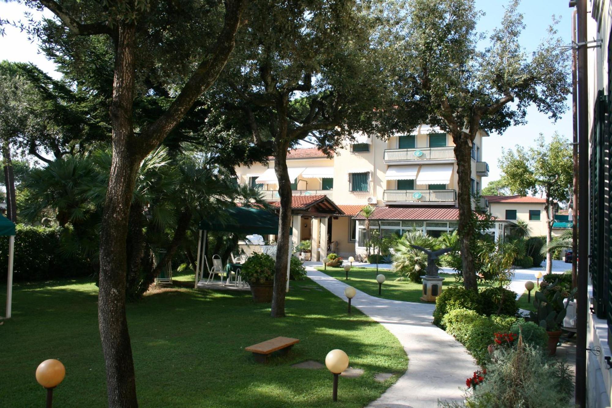 Hotel Verdemare Marina di Pietrasanta Exteriér fotografie